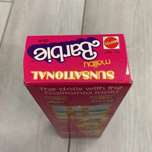 Vintage 1981 Sunsational Malibu Barbie - Picture 6 of 7